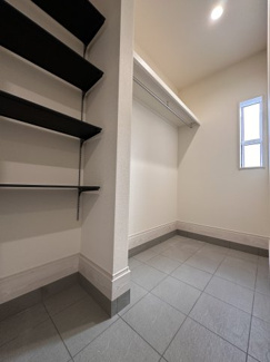 【玄関】 | 川口市前川４丁目　新築戸建 | 土間収納もある玄関です