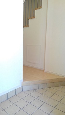 Ｍ＆Ｈガーデンの玄関