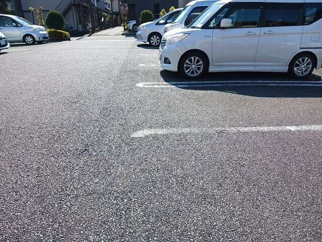 オレンジ　カウンティの駐車場