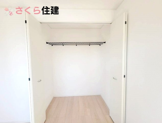 クレイドルガーデン今泉町第5　2号棟の収納|各居室には充実の収納設備が揃っています◎