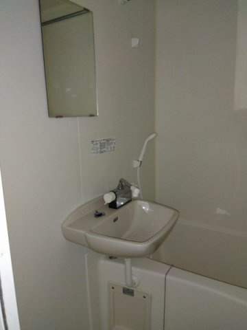 レオパレスプチドムール　サカエの内装