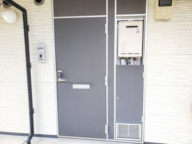 レオパレスグリーンハイム南の玄関