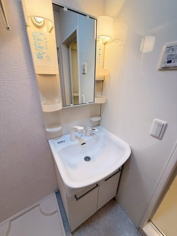 メゾン・レスポワールのトイレ|同じ棟の部屋の写真です