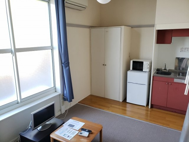 レオパレスジュネス杉戸の居間・リビング