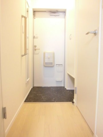 ミランダルッシェロの玄関