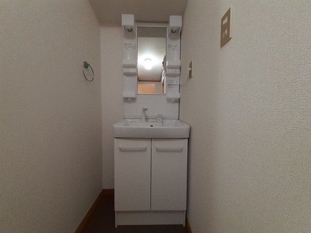 クレストールシマダの洗面所