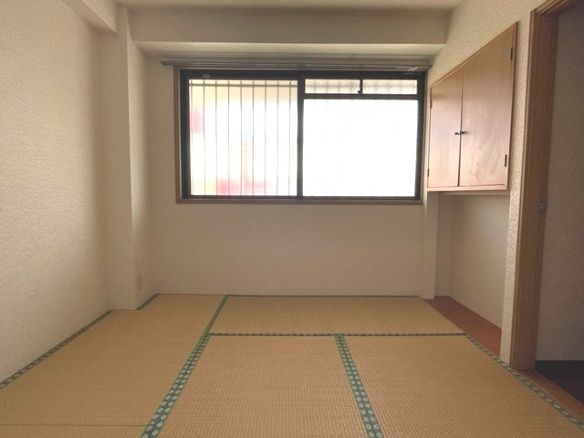 アーバンビルの和室