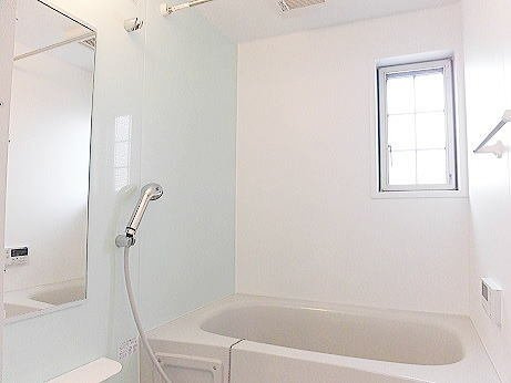 クラウディアＢの浴室