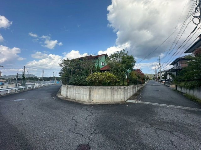 【前面道路含む現地写真】 | 東生馬町中古戸建