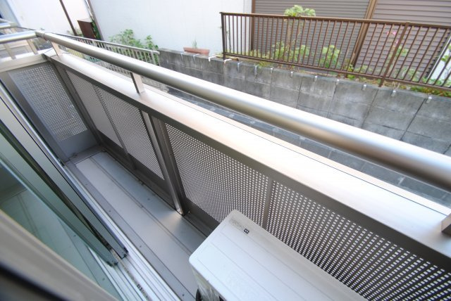 ヴィブレカプチーノのバルコニー|バルコニーからの眺めを楽しみながら食事をしませんか