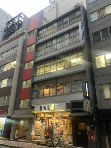 商工聯合会ビルの外観