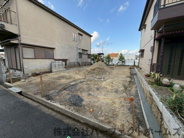 【前面道路含む現地写真】の画像