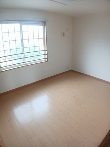 グラース　プラシードのその他