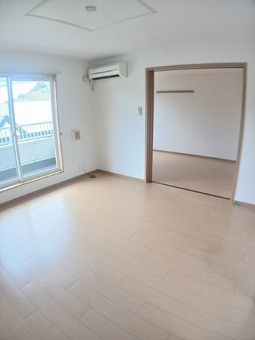 グラース　プラシードの居間・リビング|ゆったり過ごせるリビングです