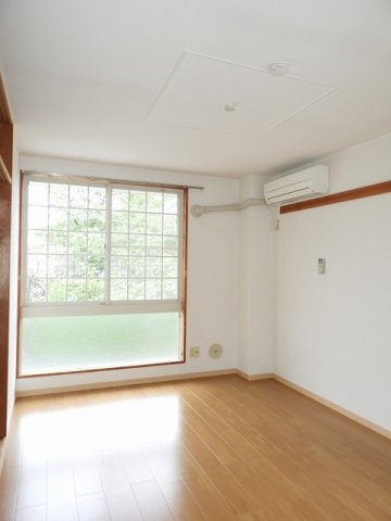 アーバンヒルズの居間・リビング|ゆったり過ごせる居間です