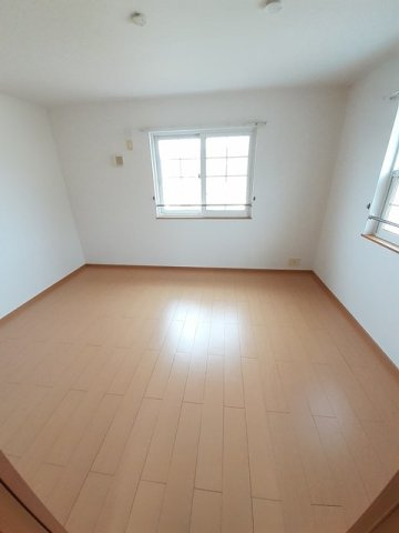 ミニヨンメゾンの内装|明るい室内です