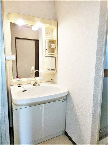 グランデュオ五日市駅前ウエストの洗面所|洗面化粧台　※2023年6月撮影