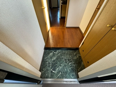 【玄関】 | リヴェール楠根