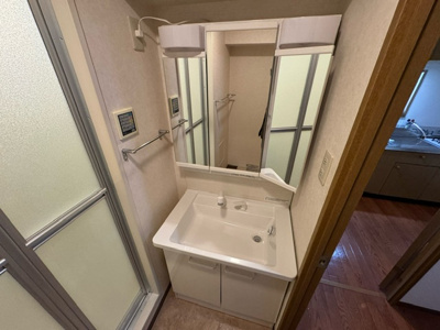 【洗面所】 | リヴェール楠根