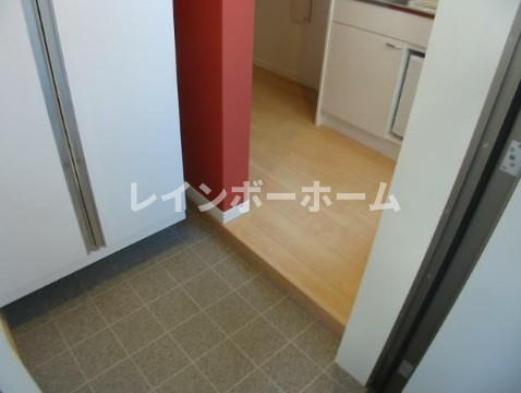 ヴァンヴェール八広の玄関