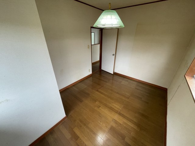 茂原市七渡中古戸建の洋室