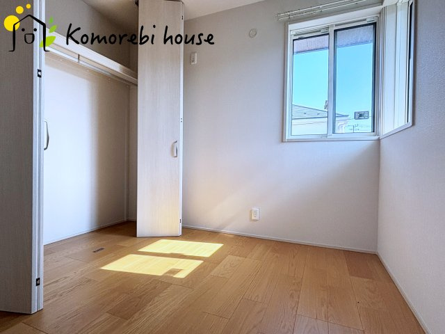 鴻巣市赤城　中古一戸建ての洋室|クローゼットがある4.3帖の洋室です