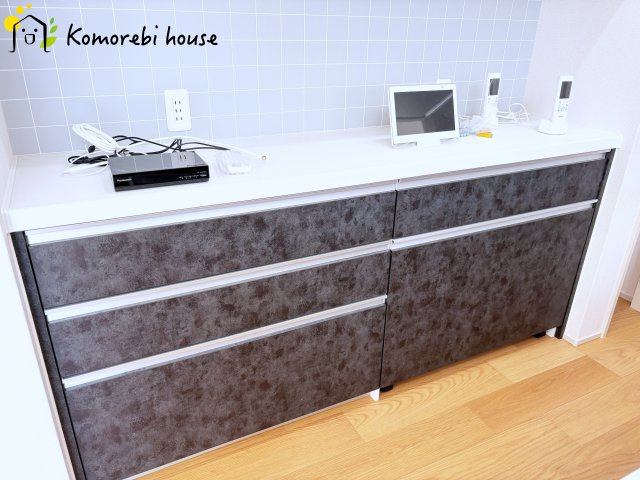 鴻巣市赤城　中古一戸建ての収納|キッチン背面の収納です