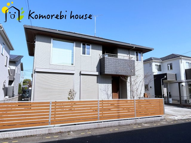 鴻巣市赤城　中古一戸建ての外観|グレーを基調としたきれいな外観です