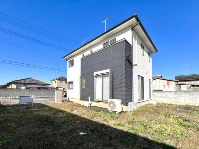 【中古戸建】邑楽郡千代田町舞木東の外観|■外観｜土日のご見学はもちろん、平日・夜間のご案内も大歓迎です♪「今から見たい」や「仕事終わりに見たい」にもご対応できますのでお気軽にお問い合わせください♪