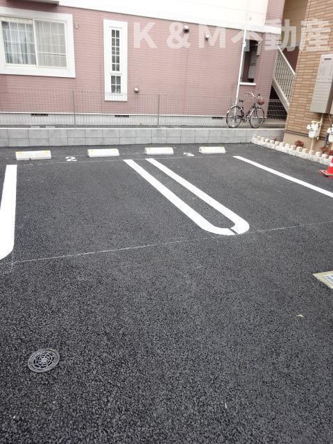 エスポワール４の駐車場|駐車場完備です