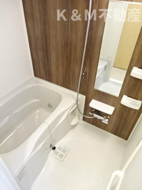 エスポワール４の浴室|日々の疲れを癒すお風呂付です