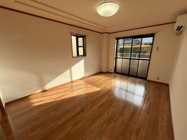 フォレスタガーデンⅡ　　刈谷市近郊の賃貸ならクラスホーム刈谷店の居間・リビング