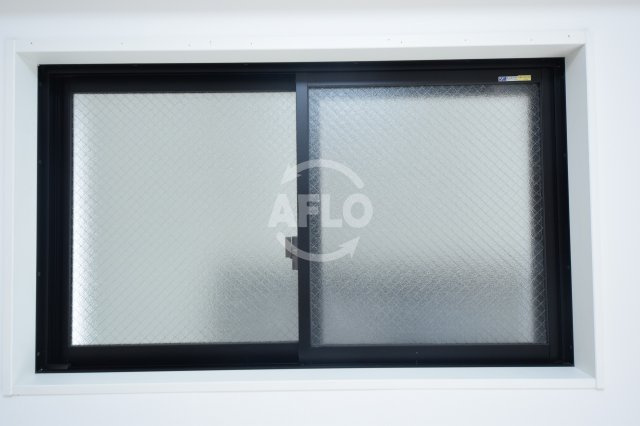 FlairNambaの内装|FlairNamba(フレアナンバ）　小窓