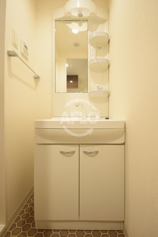 FlairNambaの独立洗面台|FlairNamba(フレアナンバ）　独立洗面台