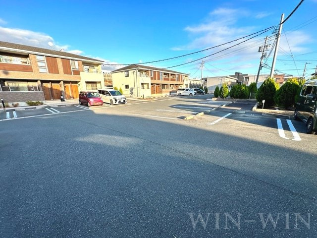 ビオーラ 金剛 Cの駐車場