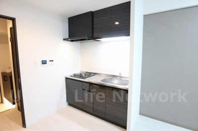 【キッチン】 | ロイヤルカーサ寿町 | システムキッチンで毎日の料理を楽しく♪