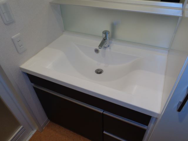 渋谷区笹塚１丁目の賃貸マンションの独立洗面台