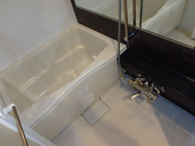 渋谷区笹塚１丁目の賃貸マンションの浴室