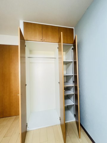 コート須磨関守町の収納