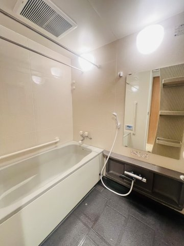 コート須磨関守町の浴室