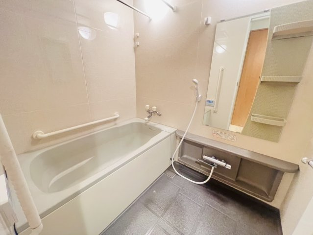 コート須磨関守町の浴室