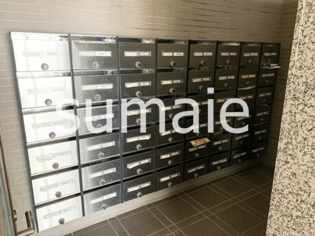 レジデンスカープ大宮のその他共用部分|プライバシーに配慮したメールボックス。