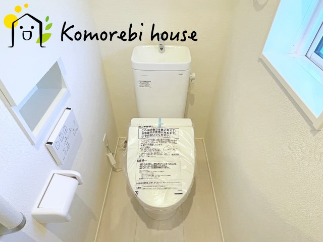 上尾市原市　21期　新築一戸建て　グラファーレ　01のトイレ