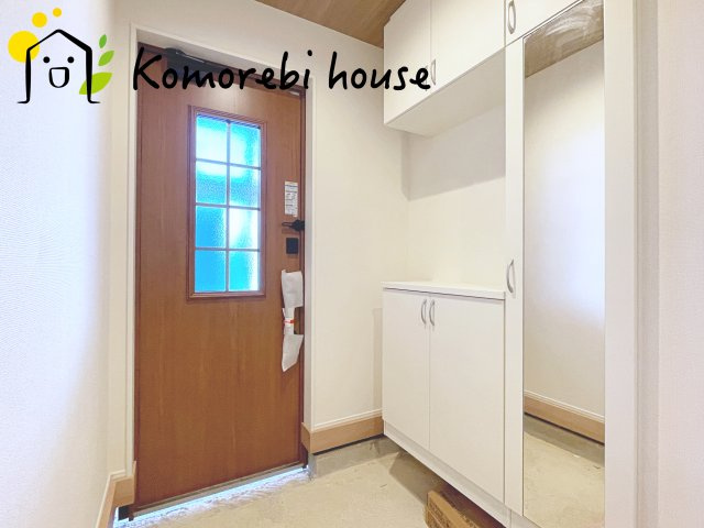 上尾市原市　21期　新築一戸建て　グラファーレ　01の玄関