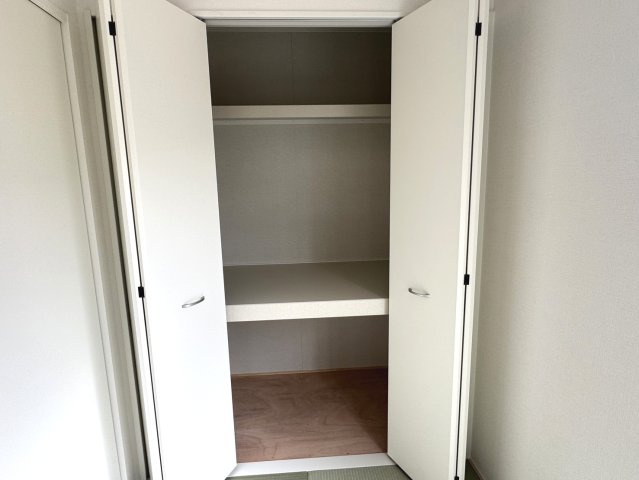 貝塚市地藏堂　第1　新築分譲住宅の収納|全居室収納スペース付き！物が多くてもすっきり片付きます◎