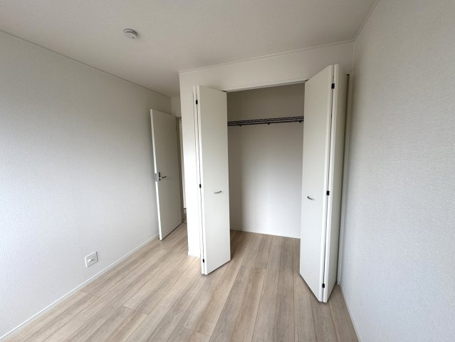 貝塚市地藏堂　第1　新築分譲住宅の洋室|全居室収納スペース付き！物が多くてもすっきり片付きます◎