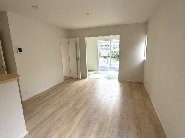 貝塚市地藏堂　第1　新築分譲住宅の居間・リビング|ゆったりとした約16帖のリビング◎