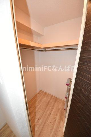 エステムコート難波EASTレオルガの収納