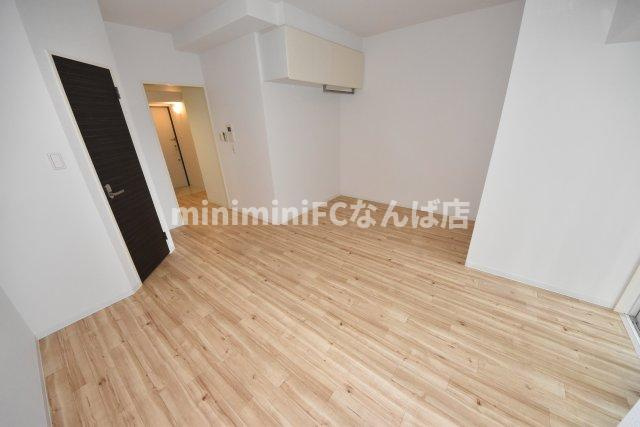 エステムコート難波EASTレオルガ