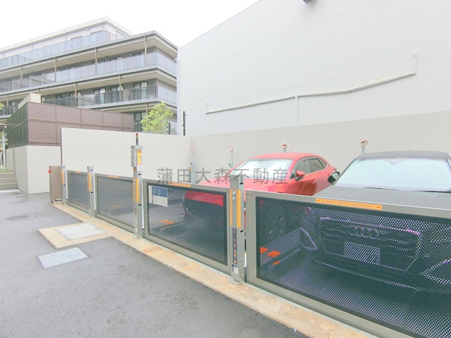 ブランシエスタ西馬込の駐車場|敷地内駐車場　空き状況等詳細はお問合せ下さい。